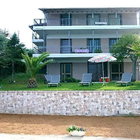 Apartment Xanthi's Sea Front Flambouras