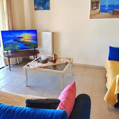 Xanthi's Sea Front Apartment Flambouras